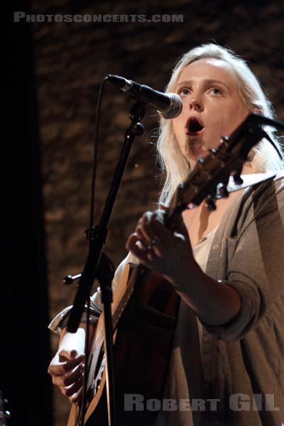 LAURA MARLING - 2013-09-22 - PARIS - Cafe de la Danse - Laura Beatrice Marling